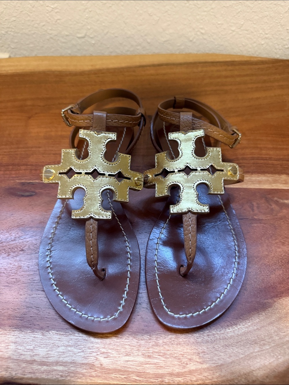 Tory Burch Brown Leather Sandals with Gold Emblem